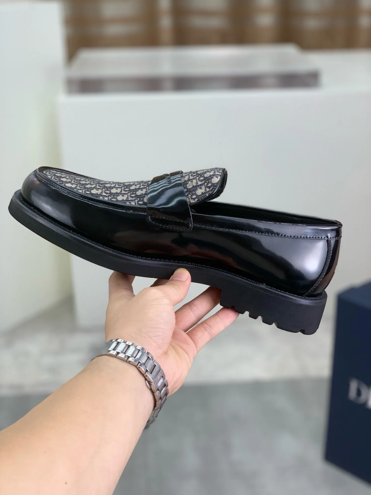 Factory price P860💰Original quality, top version🔱 DIOR——Dior Men's business casual leather shoes, top quality products. 1:1 shipment ⬆️Luxurious and noble👞All imported original brand fabrics, just to create a more comfortable wearing experience, upper: original selected open edge beaded calfskin ➕Top imported water-dyed full cow lining, original light and comfortable foam outsole ✔️Number: 39-44 (38.45 can be customized)